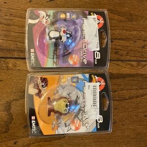 Emtec 2 Looney Tunes Tasmanian Devil and Sylvester the Cat 8GB USB/Flash Drives
